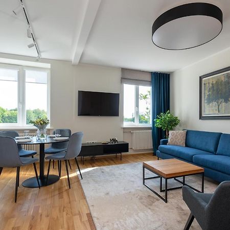טרטו Old Town Luxury Penthouse Apartment With Emajogi View מראה חיצוני תמונה